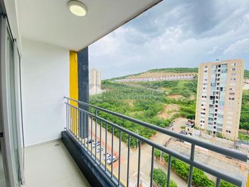 apartamento en venta en variante la floresta. Cod V102745