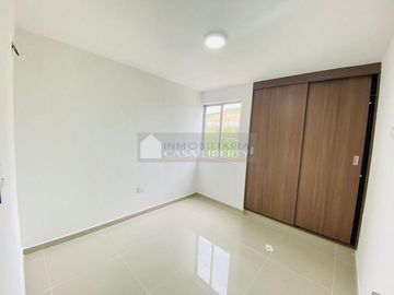 apartamento en venta en variante la floresta. Cod V102745