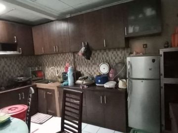 Dijual Murah Rumah Dengan Tanah Luas Di Wisma Asri.