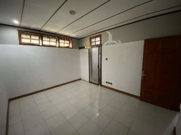 Rumah Lama Terawat Apik Siap Huni Komplek Tubagus Ismail Cigadung Timur Bandung