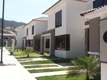 Casa - Vía a la Costa