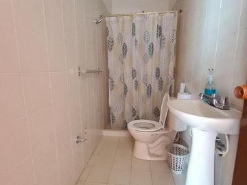 casa-local en venta en alameda. Cod V13884