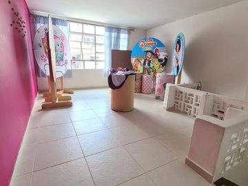 casa-local en venta en alameda. Cod V13884