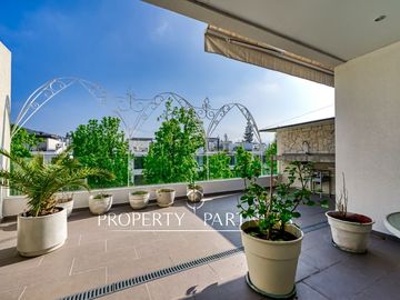 OPORTUNIDAD!!!! Impecable Triplex orientación norte, con azotea