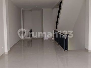 Jual Cepat Ruko di Golf Island Pik Lokasi Strategis 4 Lantai 4,5X15, Cocok untuk Usaha