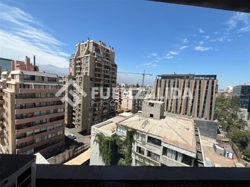 Departamento en venta de 2 dorm con estac/bod En Los Leones