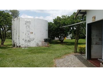SE VENDE FINCA EN PUEBLO TAPAO