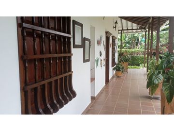SE VENDE FINCA EN PUEBLO TAPAO