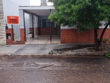 CASA MÃS DEPARTAMENTO PARA LA VENTA EN BARRIO ALTO ALBERDI