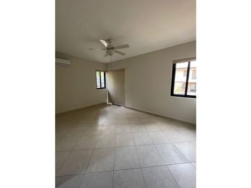 Embassy Club, 2 Recamaras Linea Blanca Clayton-