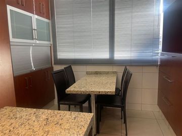 Departamento en venta .Oriente. Luminosos. Lo Barnechea