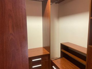 Departamento en venta .Oriente. Luminosos. Lo Barnechea