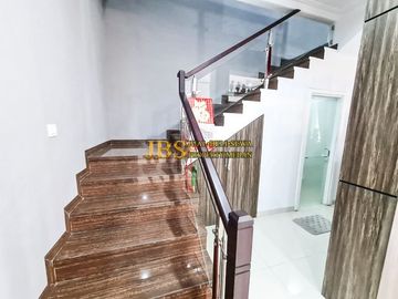 Dijual Villa Siap Huni Furnished Komplek Citraland Gama City Cluster Grenadines
