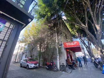EDIFICIO COMERCIAL DE TRES NIVELES EN VENTA