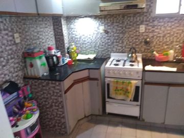 Departamento Tipo Casa en venta en Lanus Este