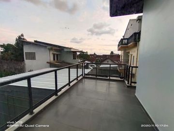 Dijual Rumah 2 Lantai Full Furnish di Jalan Magelang