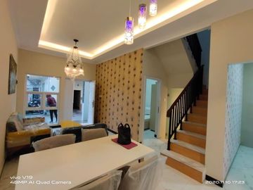 Dijual Rumah 2 Lantai Full Furnish di Jalan Magelang