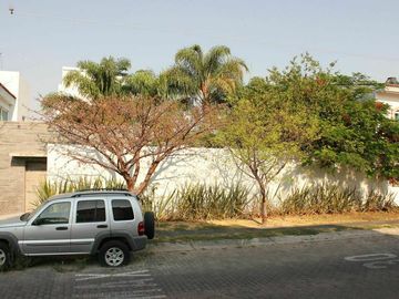 OPORTUNIDAD CASA VENTA DE 2 LOTES A PRECIO DE 1. JARDIN REAL COTO 6