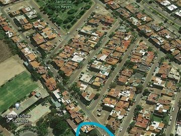 OPORTUNIDAD CASA VENTA DE 2 LOTES A PRECIO DE 1. JARDIN REAL COTO 6