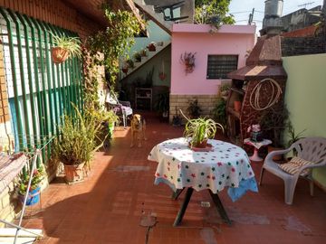 Venta de PH 3 ambientes planta baja con patio y terraza La tablada