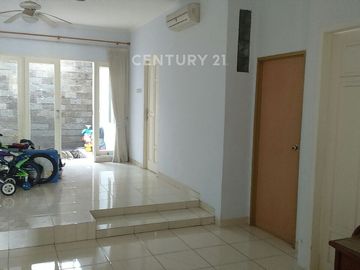Dijual Rumah Dekat Transmart Dan Club House Graha Raya Bintaro