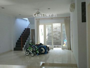 Dijual Rumah Dekat Transmart Dan Club House Graha Raya Bintaro