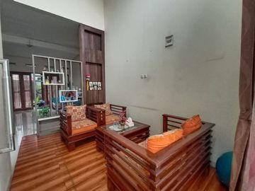 Di Jual Cepat Rumah Siap Huni 4 Kamar Posisi HOEK di Antapani Bandung
