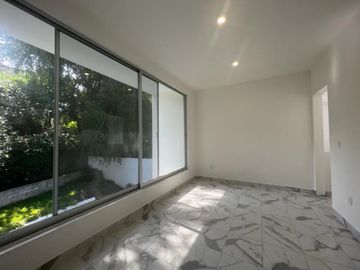 Lomas de Cuernavaca a unos paso tecmilenio