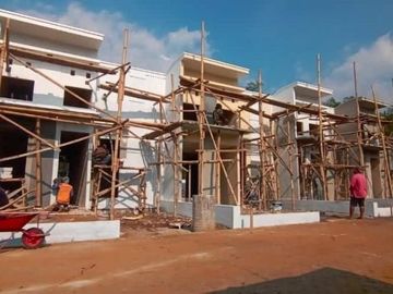 Rumah 2 Lantai Murah Lawang Malang Dekat Otsuka