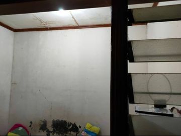 Rumah second hook di Pangkalan Jati Depok 2 M