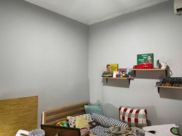 Rumah second hook di Pangkalan Jati Depok 2 M