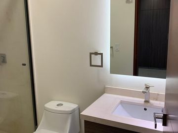 Casa en Privada en Jardines de Delicias, Cuernavaca, Morelos CAEN-975-Cp*