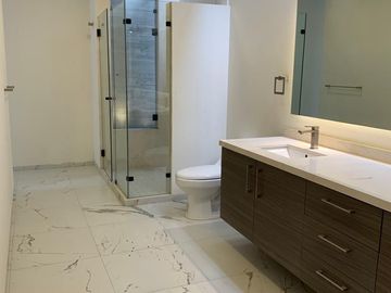 Casa en Privada en Jardines de Delicias, Cuernavaca, Morelos CAEN-975-Cp*