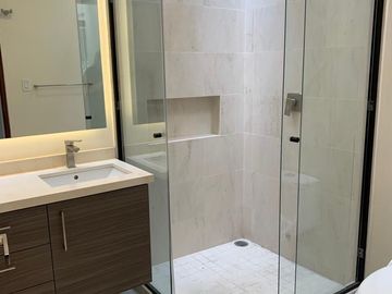 Casa en Privada en Jardines de Delicias, Cuernavaca, Morelos CAEN-975-Cp*
