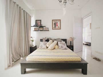 RUMAH MODERN 7 KAMAR LUAS DI DENPASAR SELATAN