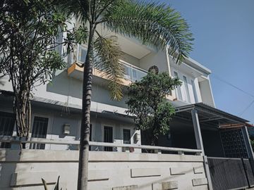 RUMAH MODERN 7 KAMAR LUAS DI DENPASAR SELATAN