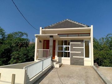 RUMAH CINUNUK CIBIRU BANDUNG READY STOCK SIAP HUNI