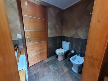 Vendo casa en carilo cerezo 528 acepta permuta