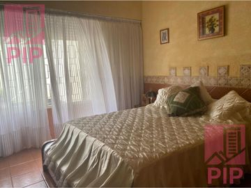 Casa  en Venta Haedo / Moron (B110 566)