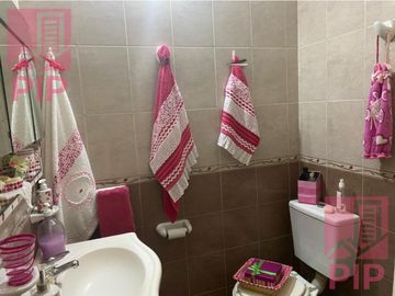 Casa  en Venta Haedo / Moron (B110 566)