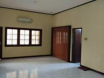Rumah Pusat Kota Dijual Monginsidi Tegalsari *HN