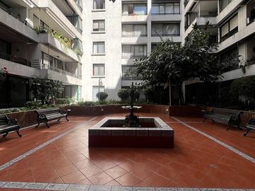 Se arrienda Dpto con Patio , 2H,2B, estacionamiento y bodega