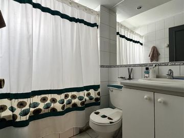Se arrienda Dpto con Patio , 2H,2B, estacionamiento y bodega