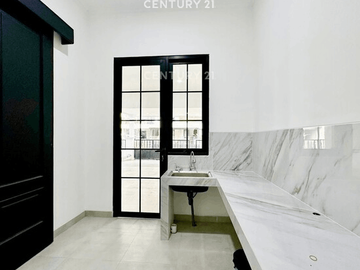 Dijual Rumah Brand New American Classic Style Di Bintaro