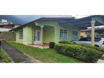 VENDO LINDA CASA UBICADO EN BRISAS DEL GOLF $180k