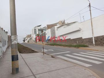 🌟 ¡OPORTUNIDAD ÚNICA EN HUANCHACO! 🏠🌊

¿Buscas la casa de tus sueños en una ubicación privilegiada? ¡No busques más! Esta encantadora propiedad de d
