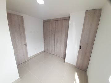 apartamento en arriendo en calle larga. Cod A515531