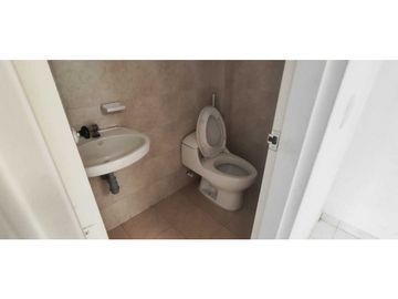 Venta de casa urbana de 130 M2 aprox en 205 mill en La Mesa Cund