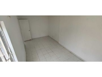 Venta de casa urbana de 130 M2 aprox en 205 mill en La Mesa Cund