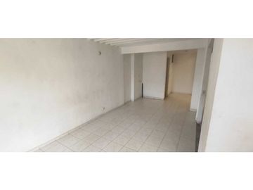 Venta de casa urbana de 130 M2 aprox en 205 mill en La Mesa Cund